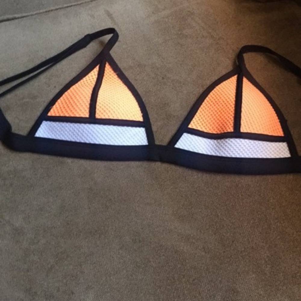 triangl bikini