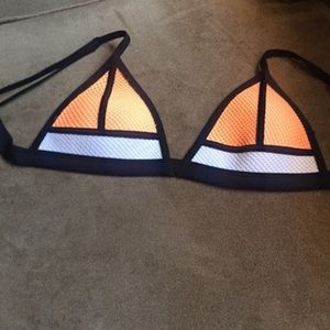 triangl bikini