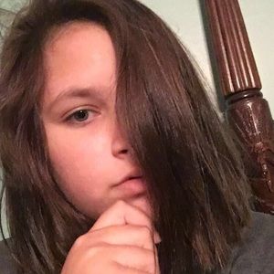 Meet your Posher, Isabel