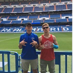 Meet your Posher, Lee