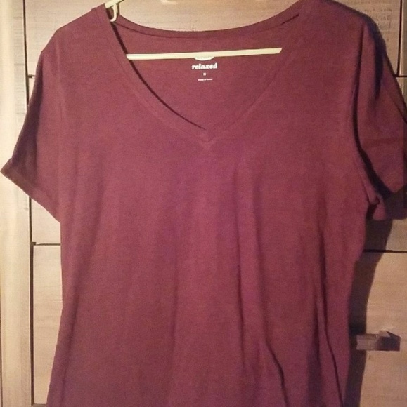old navy relaxed vneck - Picture 1 of 1