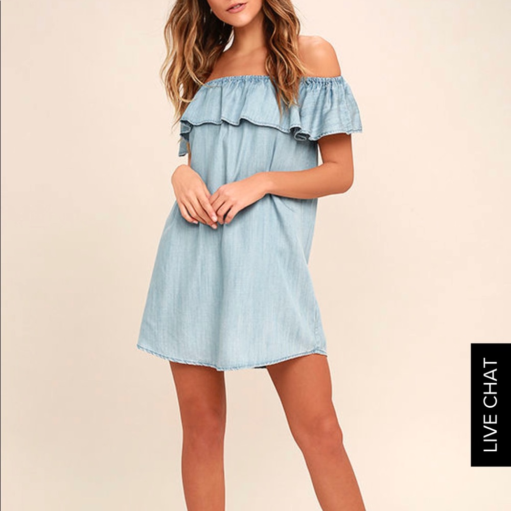 STANDOUT STYLE light blue chambray dress