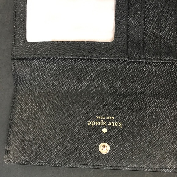 Kate Spade iPhone 6/6s Wristlet. - Picture 5 of 7