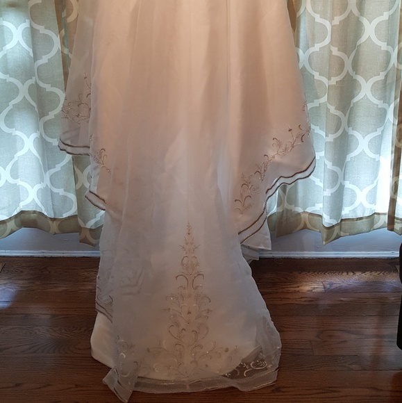 600 - Picture 4 of 4