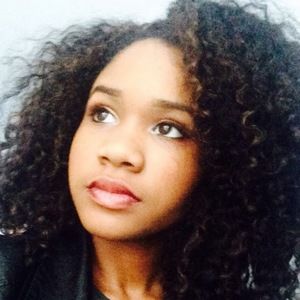 Meet your Posher, Akilah