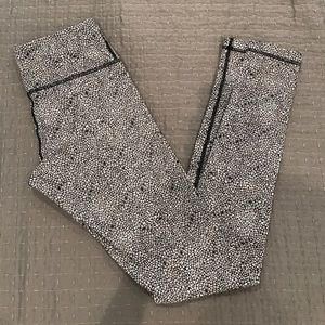 Lululemon wunder under leggings low rise