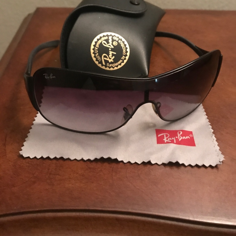 Used Ray Bans
