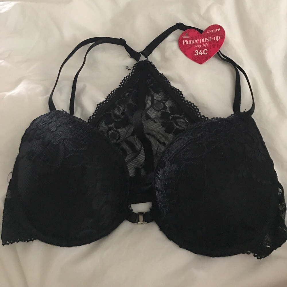NWT black lacy bra 34C