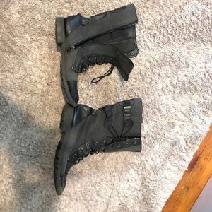 Combat boots (black)