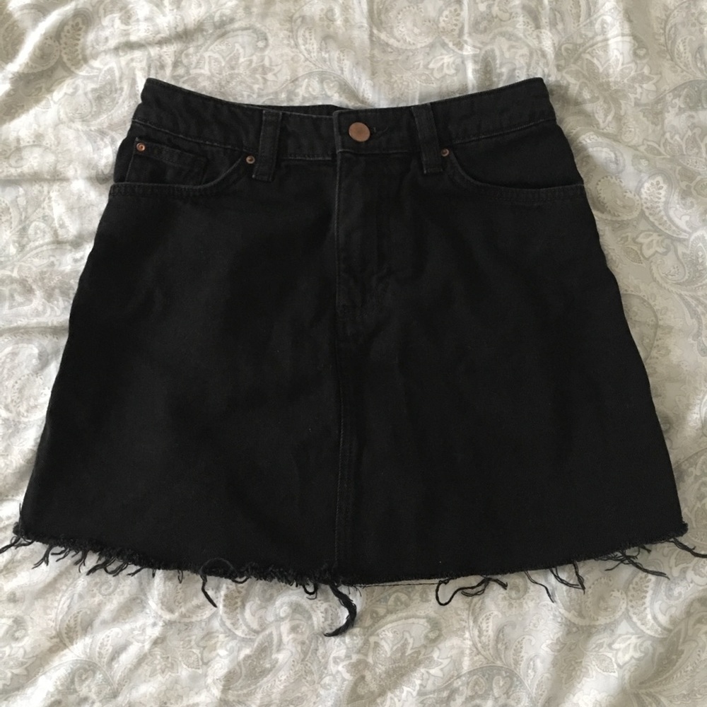 H&M black denim pencil skirt