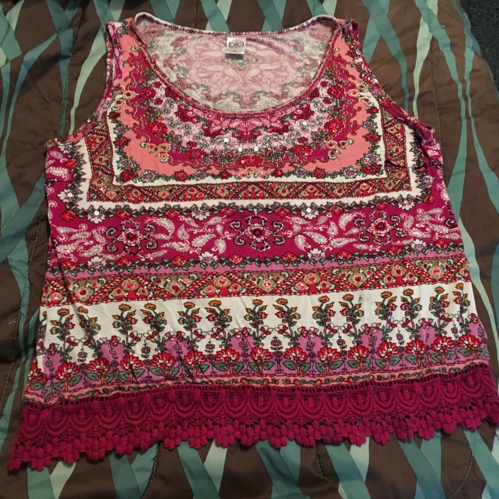 Beautiful Indian style top! 🌺