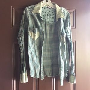 Women's  collared shirt