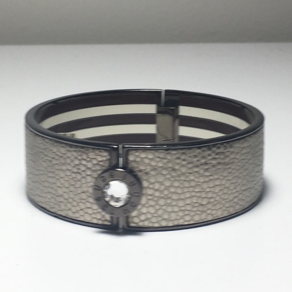 henri bendel Jewelry - Henri Bendel bangle with crystal henri bendel Jewelry - Henri Bendel bangle with crystal