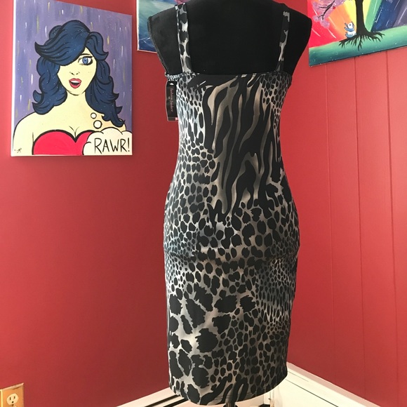 Animal Print Dress in sz Large - Picture 4 of 6