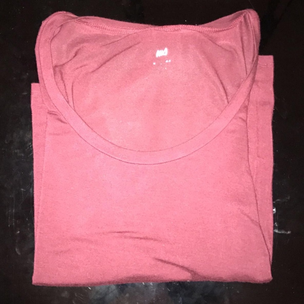 Plain maroon shirt