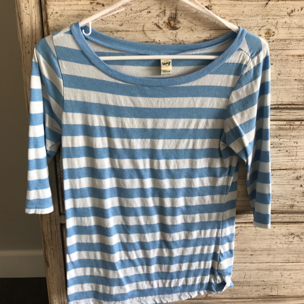 🌸cute 3/4 sleeve shirt🌼