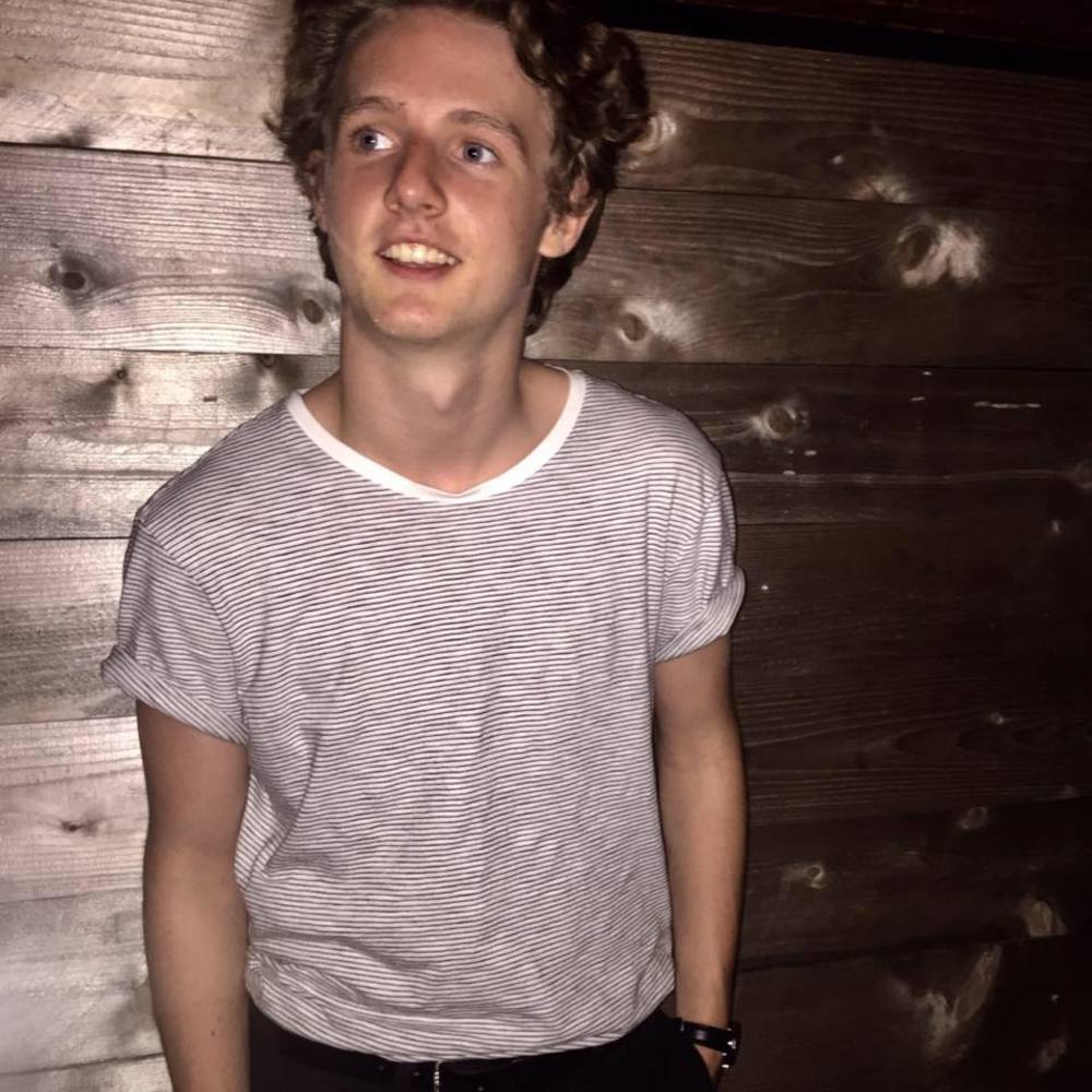 Meet your Posher, Sam