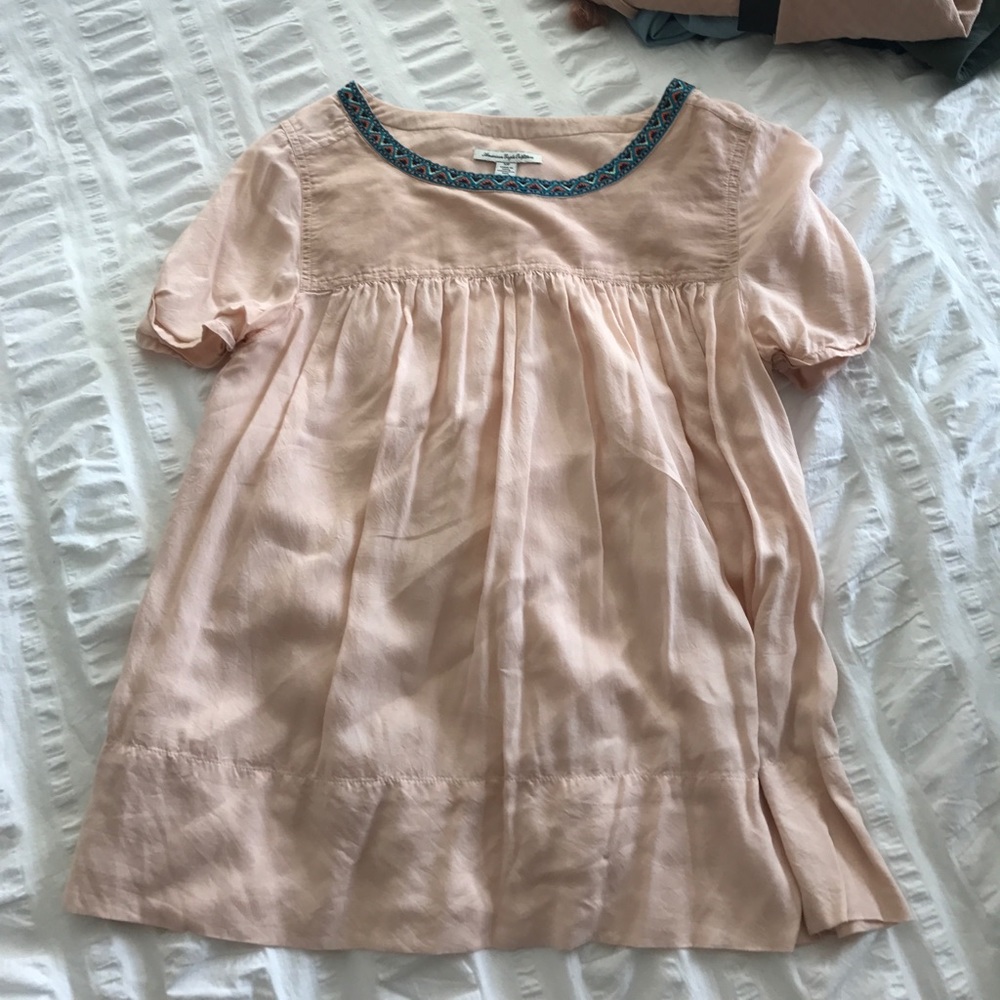 American eagle blush shirt