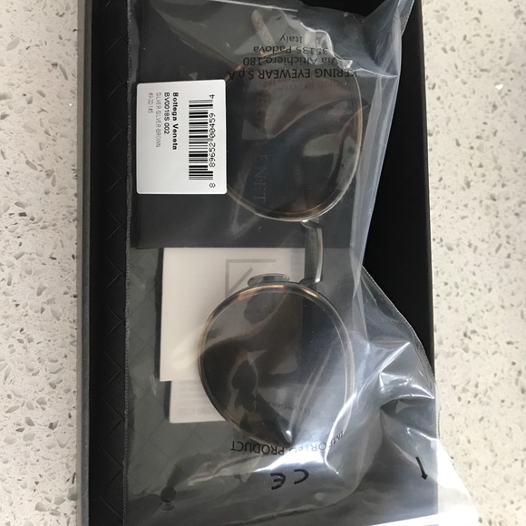 Bottega Veneta round Sunglasses main image 4