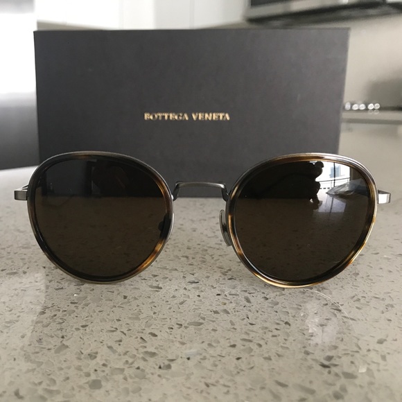 Bottega Veneta round Sunglasses