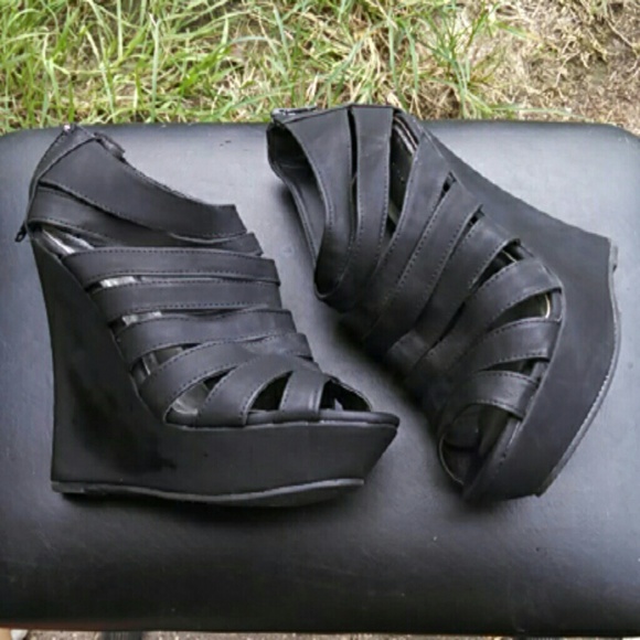 BAMBOO Shoes - Black cage wedge heels