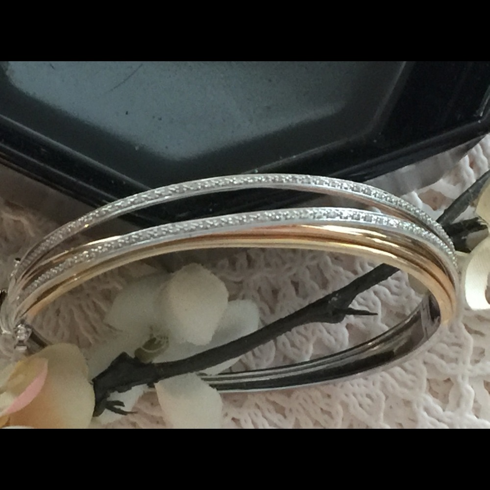 TRI-Color Highway 14K Design Bangle