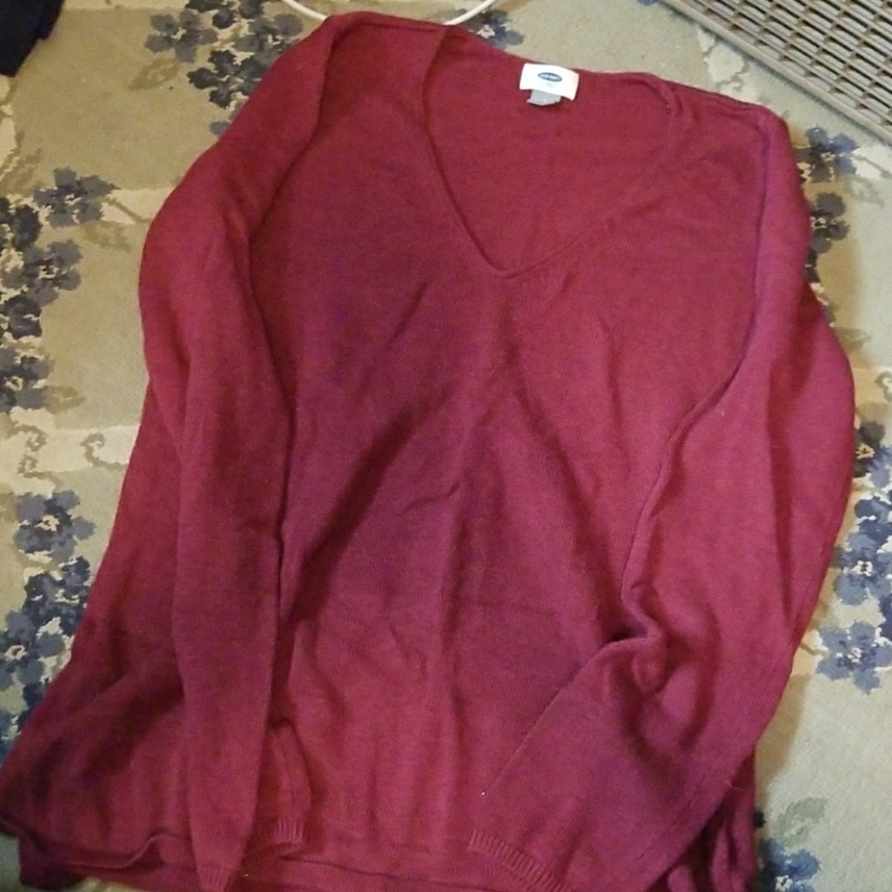V neck sweater