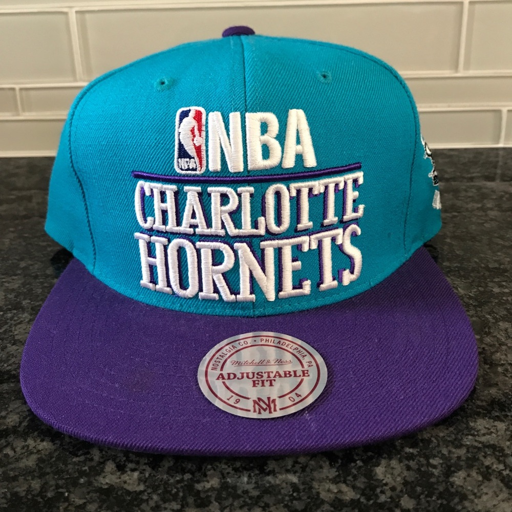 Charlotte Hornets - Mitchell & Ness SnapBack