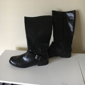 Black fashion boots