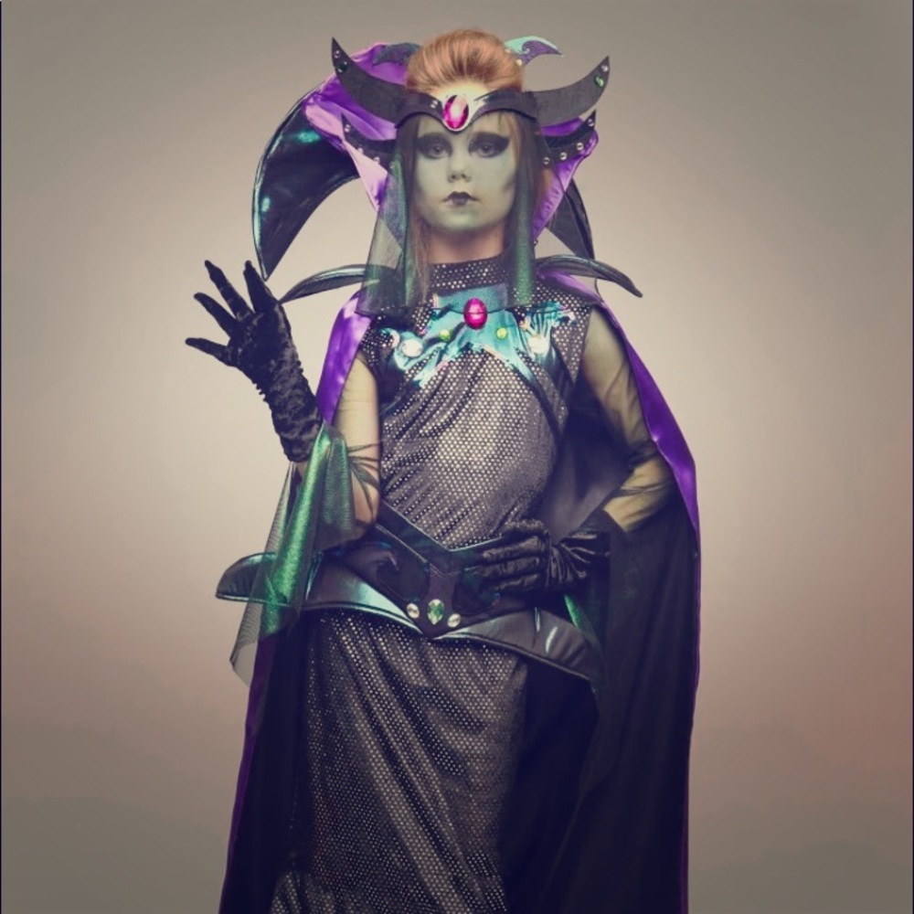 Chasing fireflies girls 8 Alien empress costume