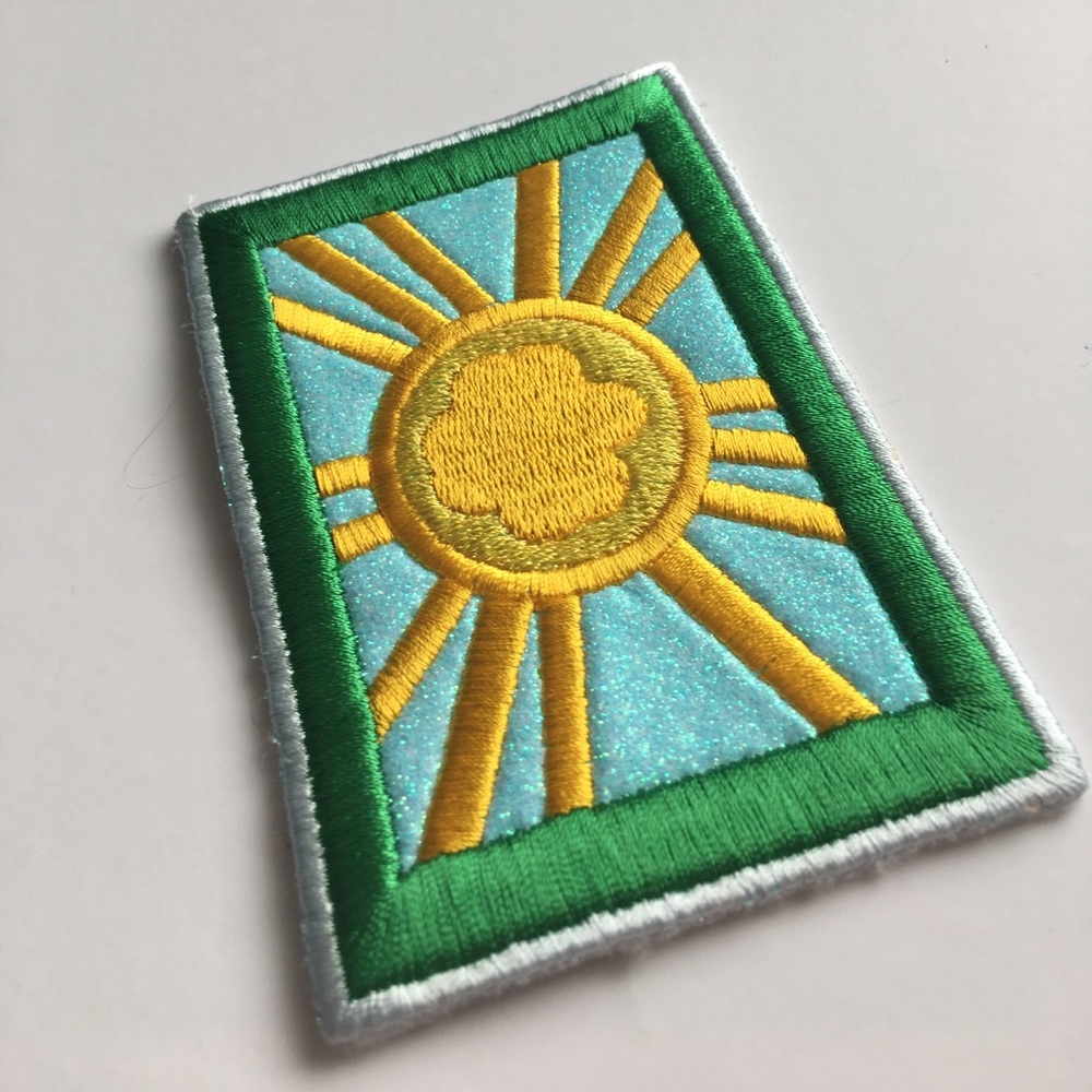 Embroidered sun patch - Picture 2 of 3