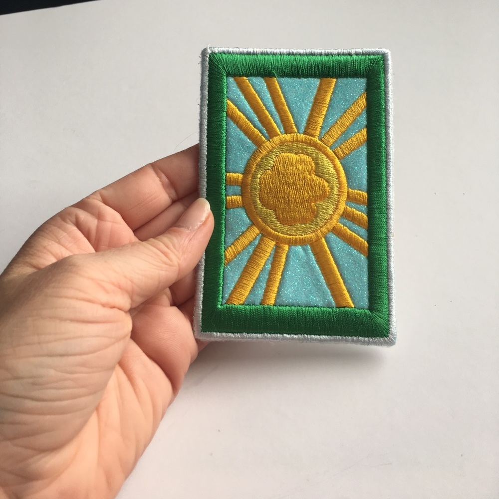 Embroidered sun patch - Picture 3 of 3