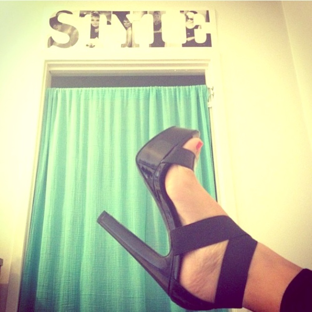 Jessica Simpson Platforms