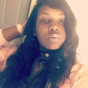 Meet your Posher, Ayanna