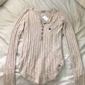 BRAND NEW Abercrombie & Fitch Long Sleeve