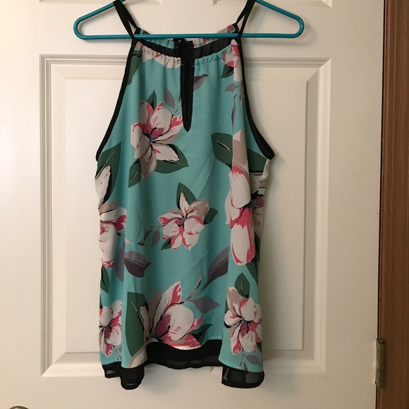 Modcloth Tops - Floral print layered keyhole halter tie top - EUC