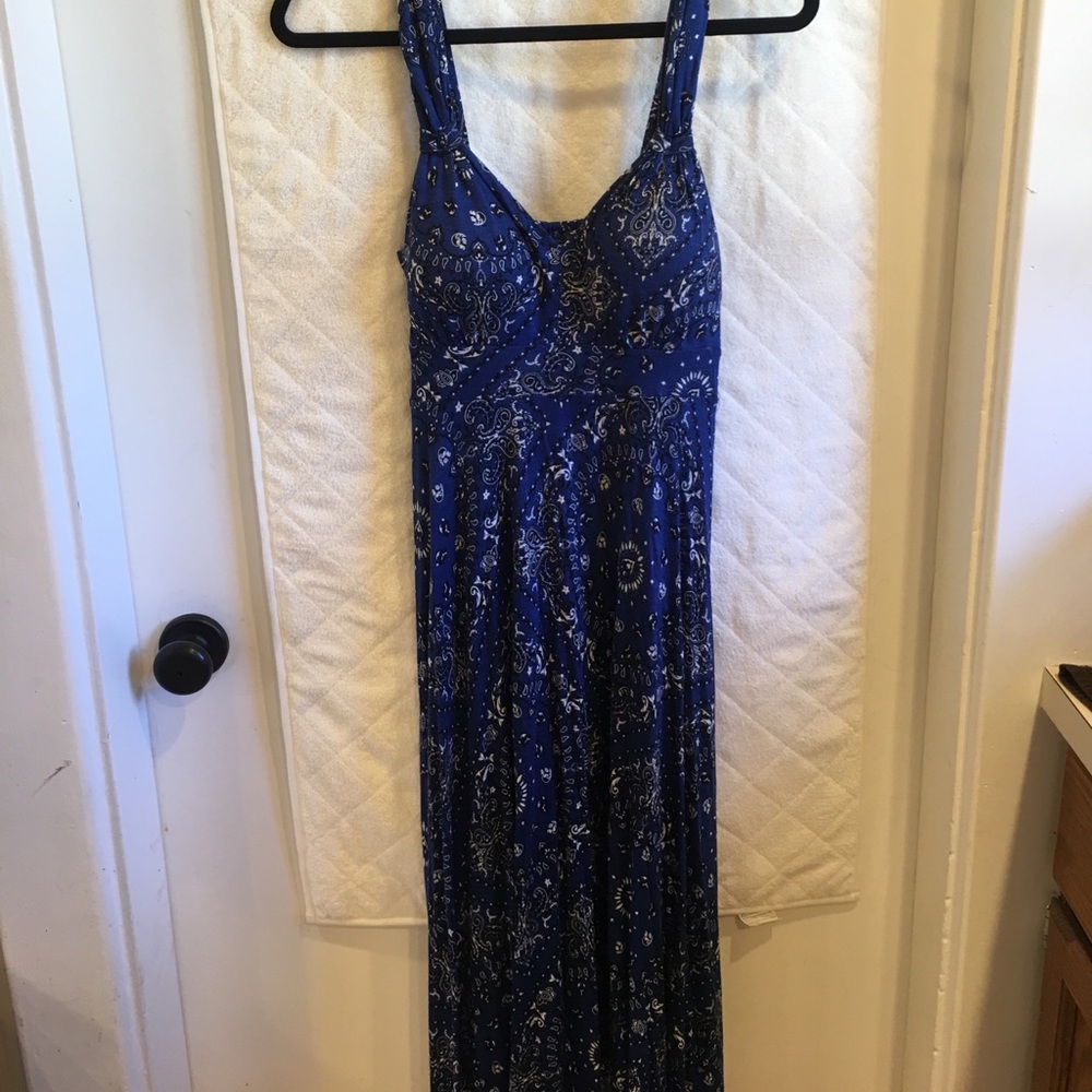 Blue hankerchief prined asymmetrical dress