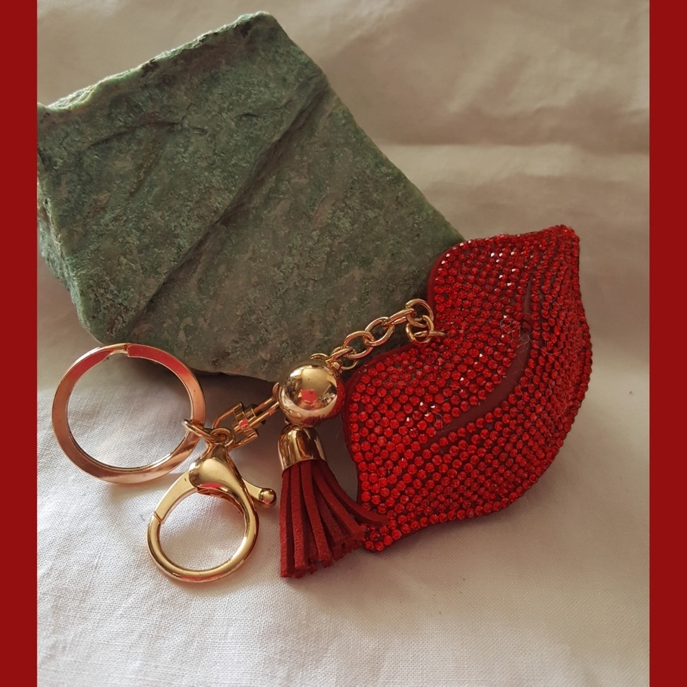 Red Rhinestone Puffed Lip Purse Bag Charm/ Keychain with a Tassel NEW - Picture 3 of 7