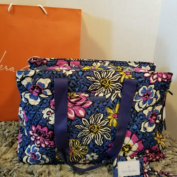 Vera Bradley Handbags - Vera Bradley, NWT, Triple Zip Travel Bag + Tag