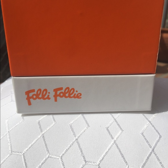 Folli Follie ladies watch??Model WF1A022BDS