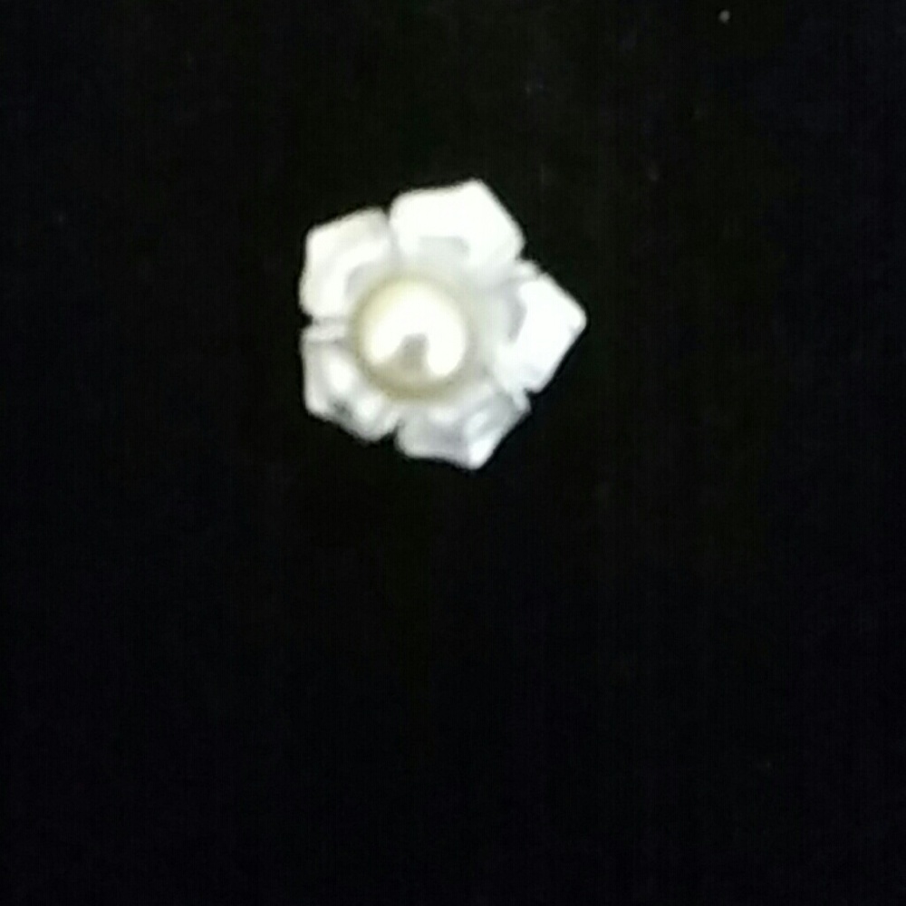 Silver Pearl Flower Noosa Ginger Snap