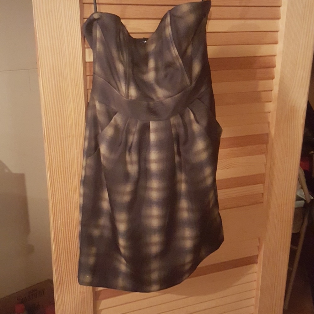 Strapless dress