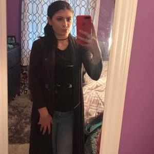 Meet your Posher, Danielle