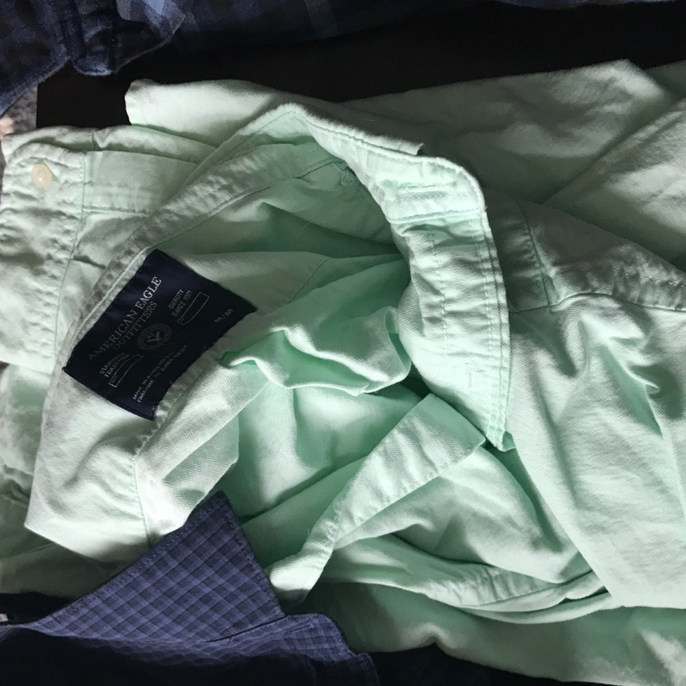 Button down shirts - Picture 5 of 8