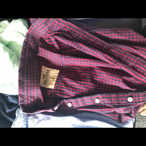 Button down shirts - Picture 3 of 8