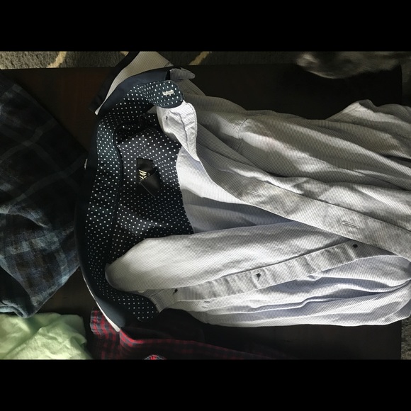 Button down shirts - Picture 7 of 8