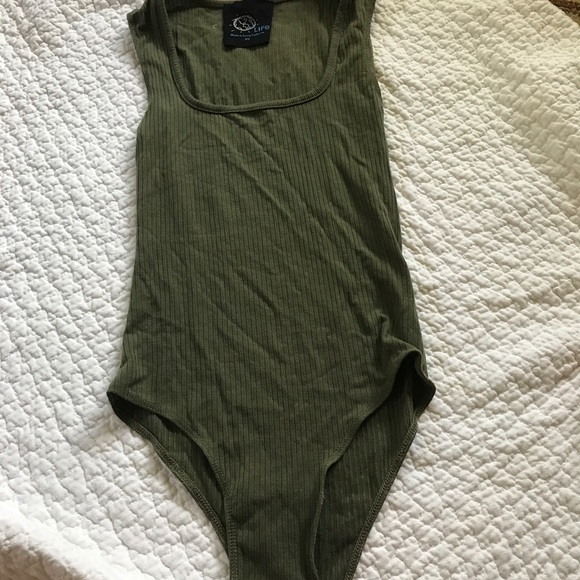 Blue Life by Planet Blue Ribbed Green Bodysuit - Picture 4 of 6