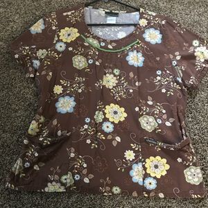 Cherokee scrub top XL