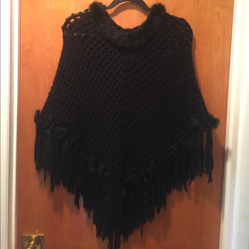 KENNETH COLE Woman's Black Knit/ rabbit fur poncho