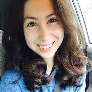 Meet your Posher, Laura